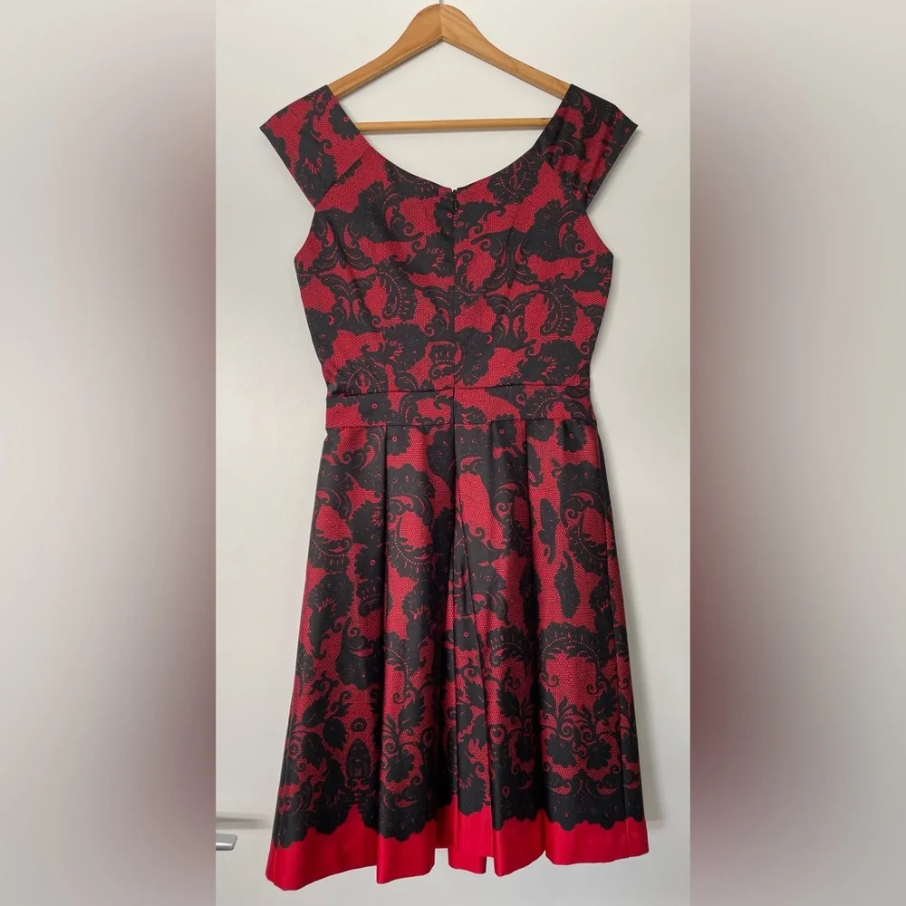 Review Dress size 8 - Picture 2 of 5